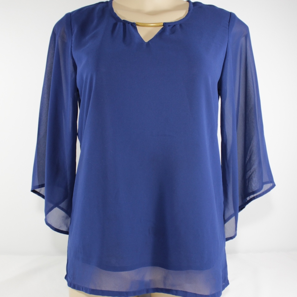 Silk Blouse in Medium Size by Rare Brand Women
